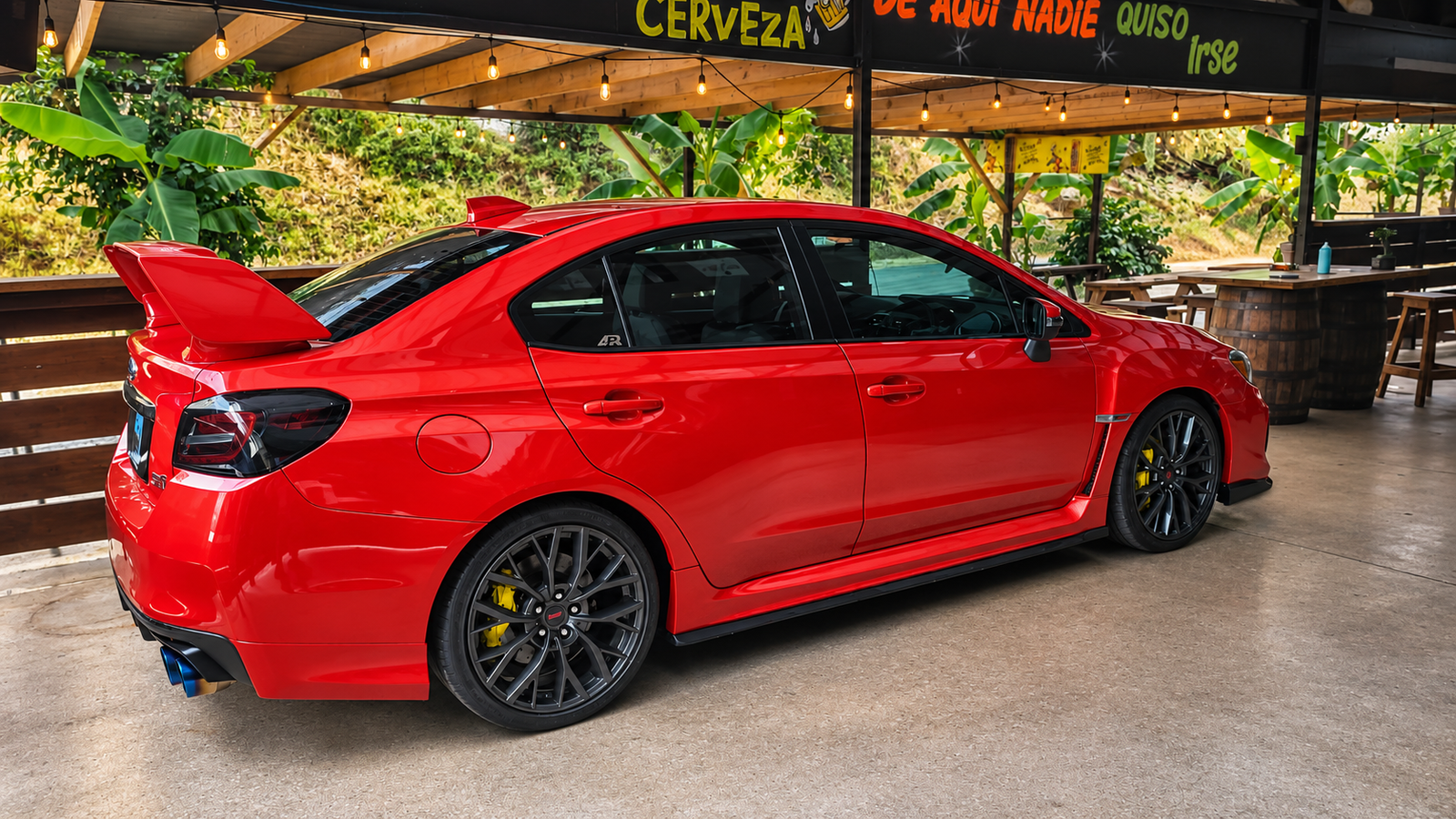 Subaru STI 2018 rojo, segunda vista promocional